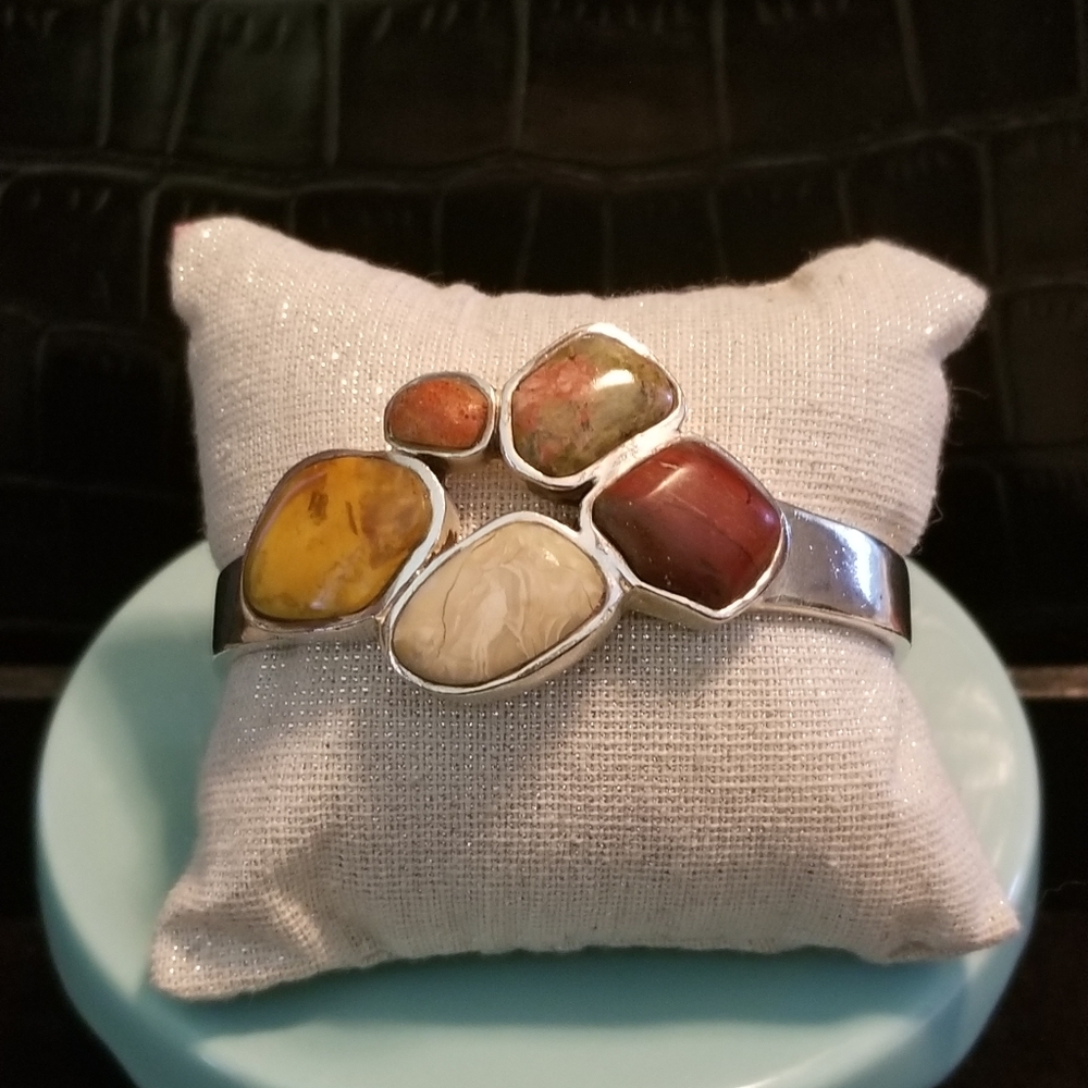 Cuff Bracelet - Picture 2 of 5